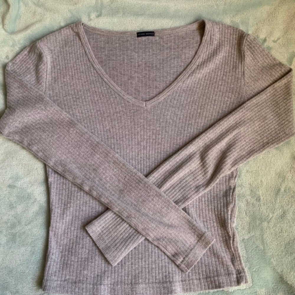 brandy melville grey longsleeve
